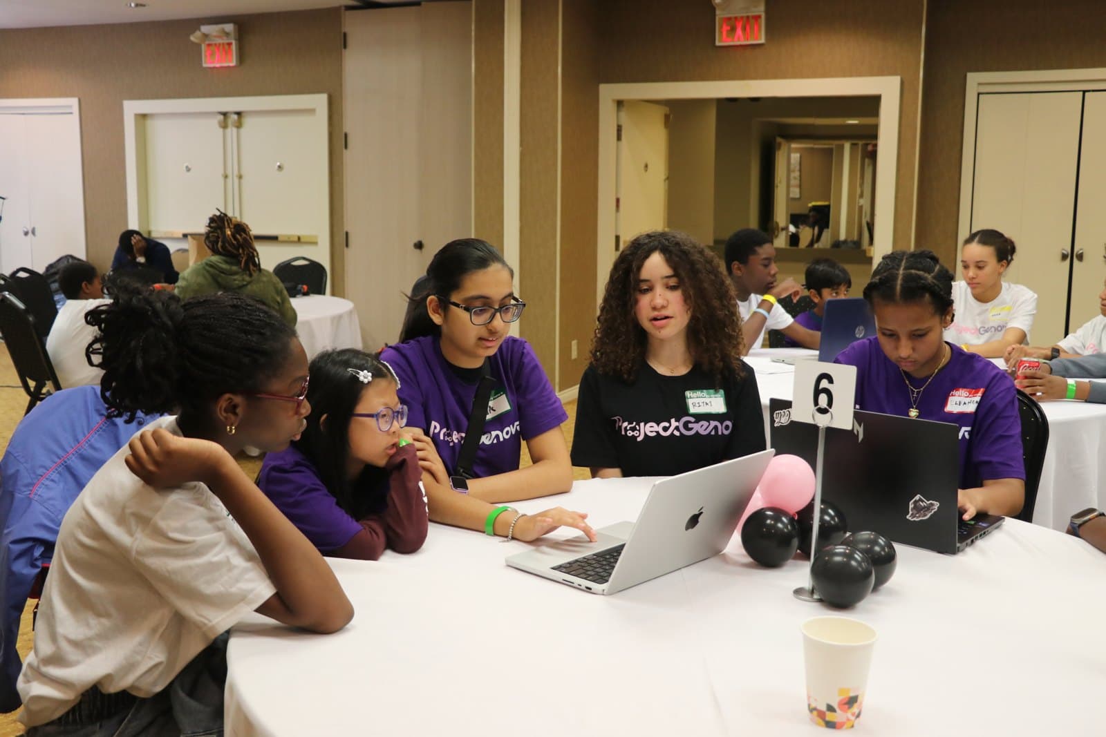 The Camp Nova room during a session